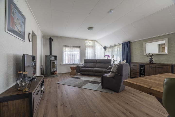 Foto 23 van Schoolstraat 58