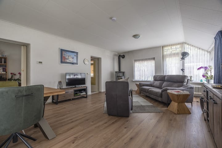 Foto 26 van Schoolstraat 58