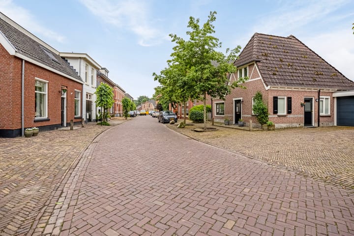 Foto 53 van Brinkstraat 11