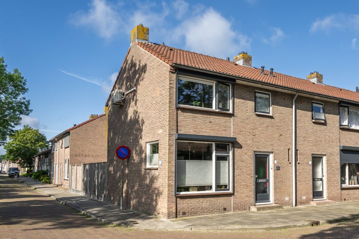 Bekijk foto 32 van Doelenstraat 3