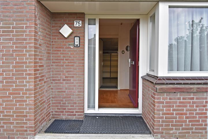 Bekijk foto 10 van Groningsestraat 75