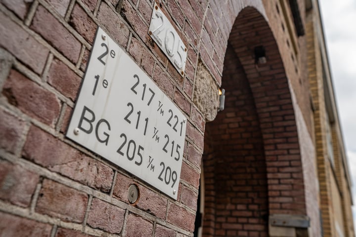 Bekijk foto 30 van Stortenbekerstraat 215