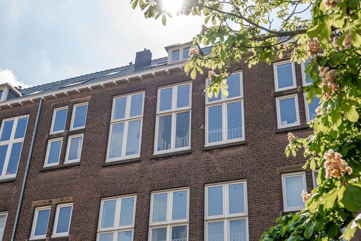 Bekijk foto 43 van Stortenbekerstraat 215