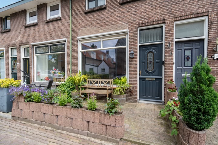 Bekijk foto 4 van 1e Honthorststraat 8