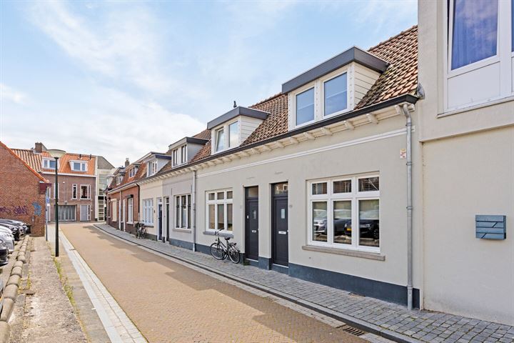 Bekijk foto 17 van Pastoor Lancrietstraat 9