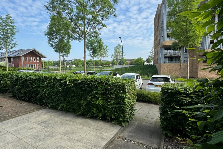 Bekijk foto 4 van Koningsboulevard 108