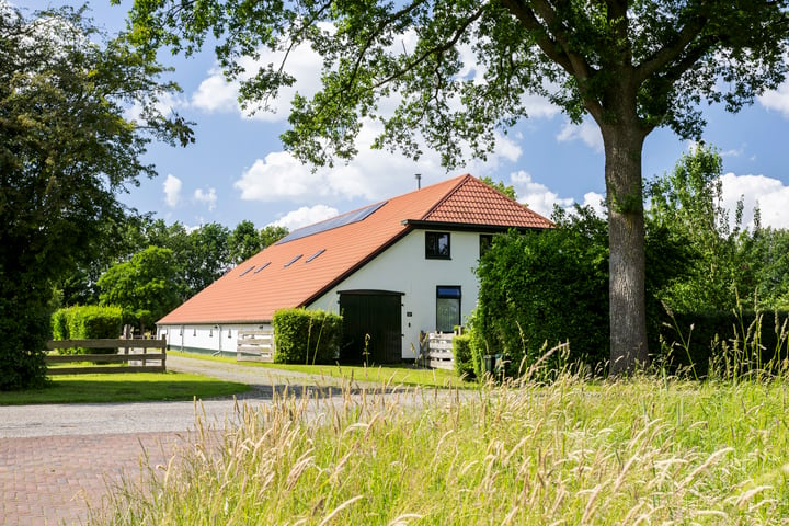 Bekijk foto 2 van Verlengde Middenraai 27