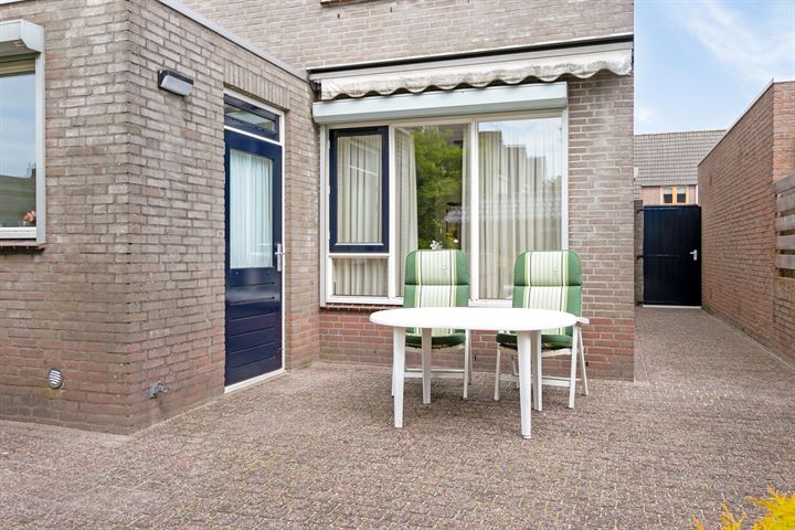 Bekijk foto 32 van Lindestraat 11