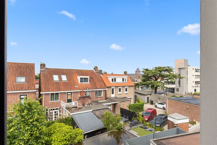 Bekijk foto 23 van Dokter Brabersstraat 20-D