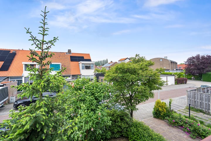 Foto 40 van Margrietstraat 1