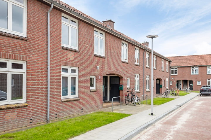 Bekijk foto 2 van Asterstraat 5-I