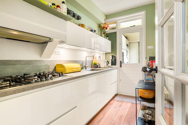 Foto 21 van Minahassastraat 29