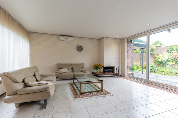 Foto 15 van Steengrub 5