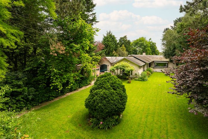 Bekijk foto 53 van Graaf Bentincklaan 13