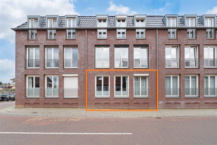 Bekijk foto 1 van Hoge Vonderstraat 2-D