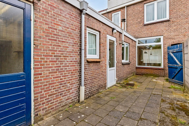 Bekijk foto 38 van Olmenstraat 12