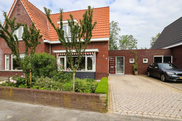 Bekijk foto 1 van Duke Ellingtonstraat 17