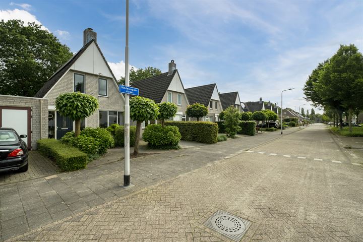 Bekijk foto 34 van Hindeloopenstraat 13