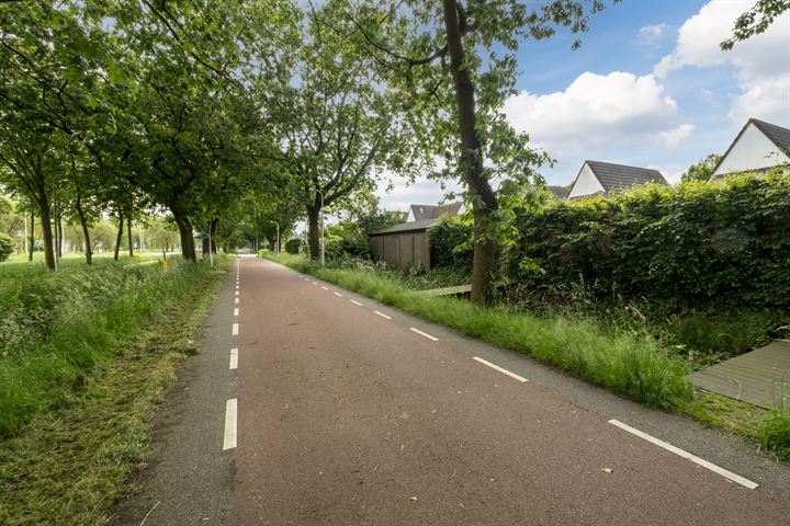 Bekijk foto 39 van Hindeloopenstraat 13