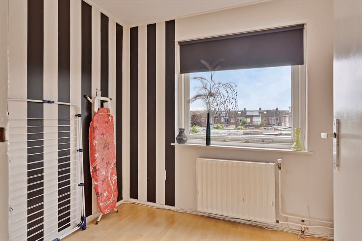 View photo 29 of Jan Voermanstraat 45