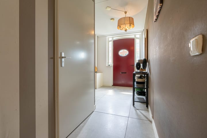 Photo 9 of Verdeelstraat 37