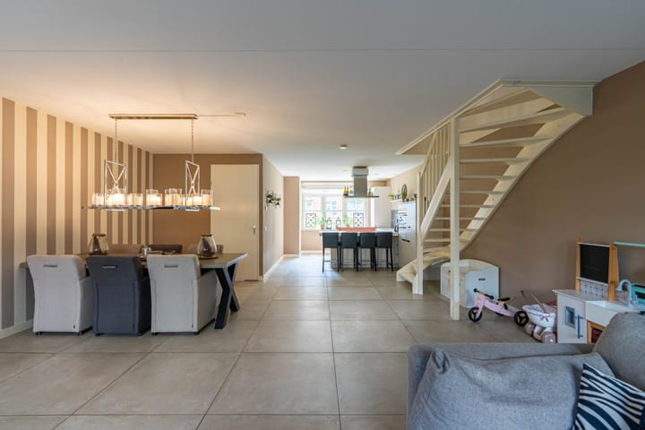 Foto 5 van Verdeelstraat 37