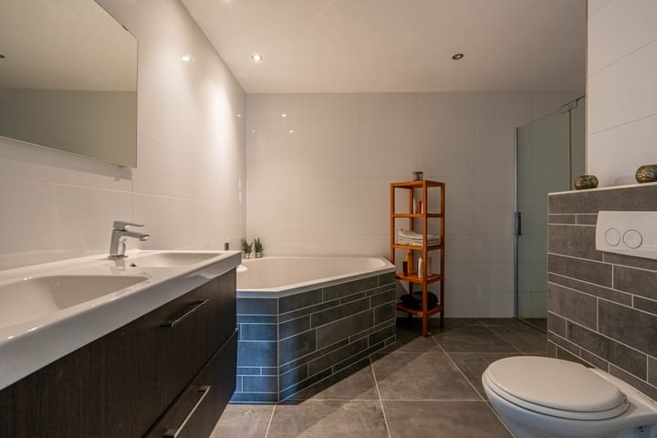 Photo 23 of Verdeelstraat 37