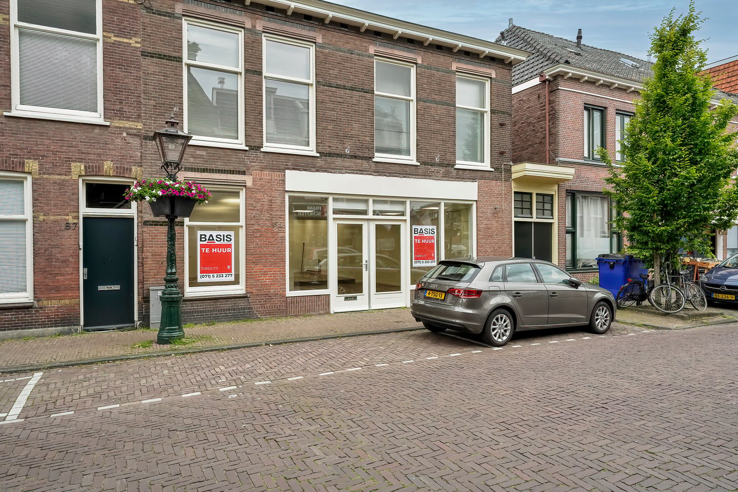 View photo 1 of Herenstraat 85