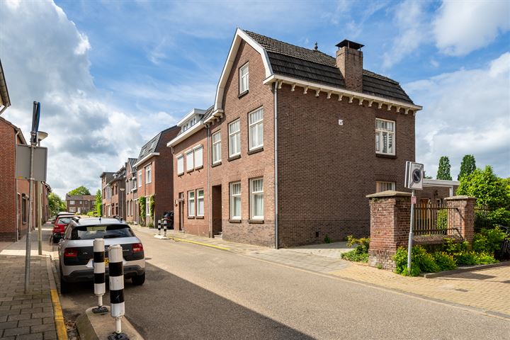 View photo 25 of Schoolstraat 86