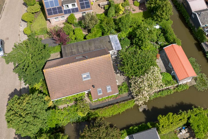 Photo 45 of J.J. Wernerstraat 32