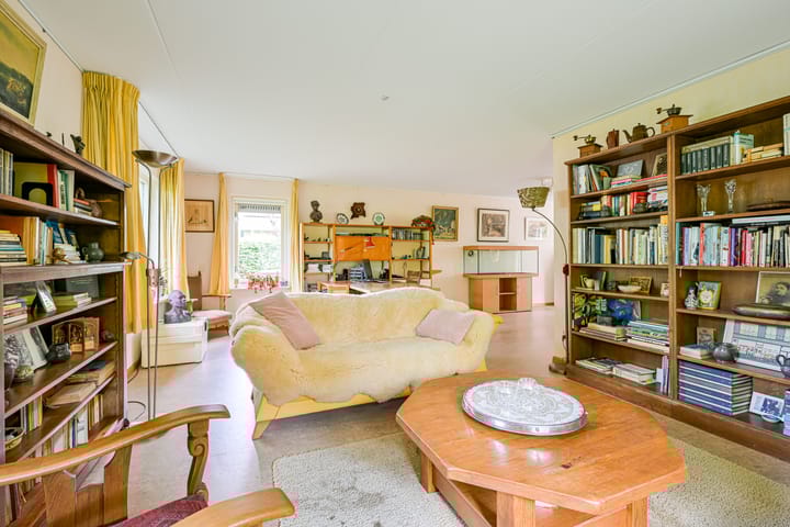 Photo 9 of J.J. Wernerstraat 32