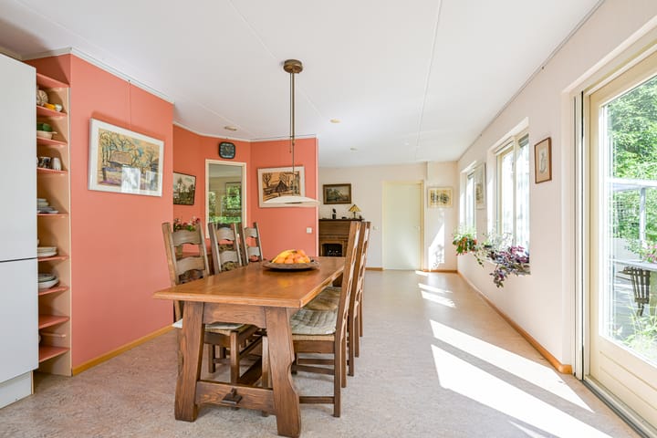 Photo 17 of J.J. Wernerstraat 32