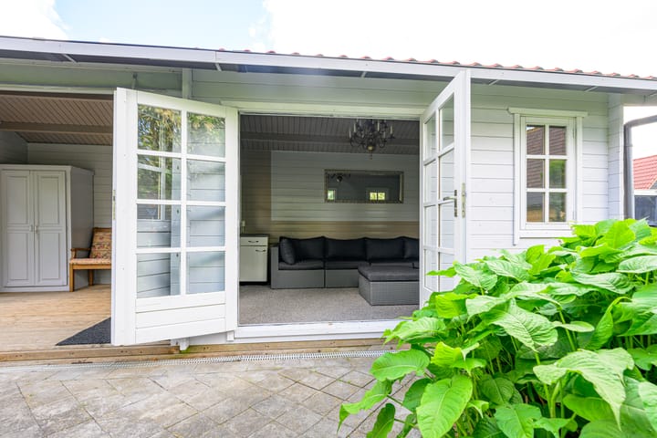 Photo 19 of J.J. Wernerstraat 32