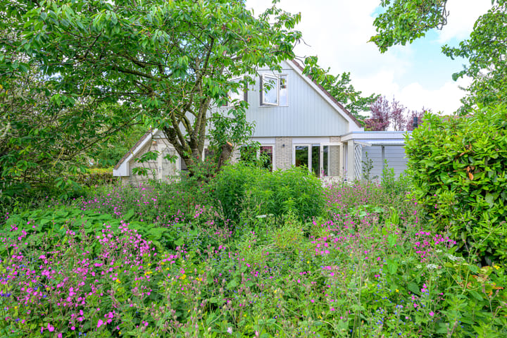 Photo 25 of J.J. Wernerstraat 32