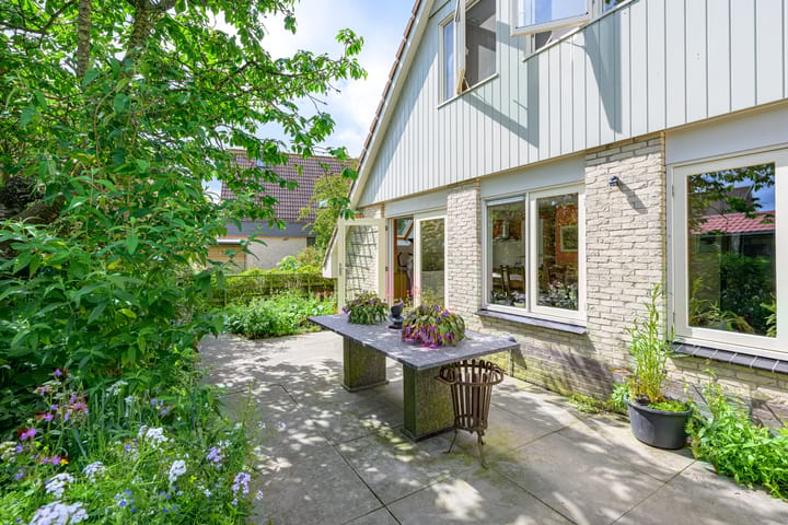 Photo 26 of J.J. Wernerstraat 32