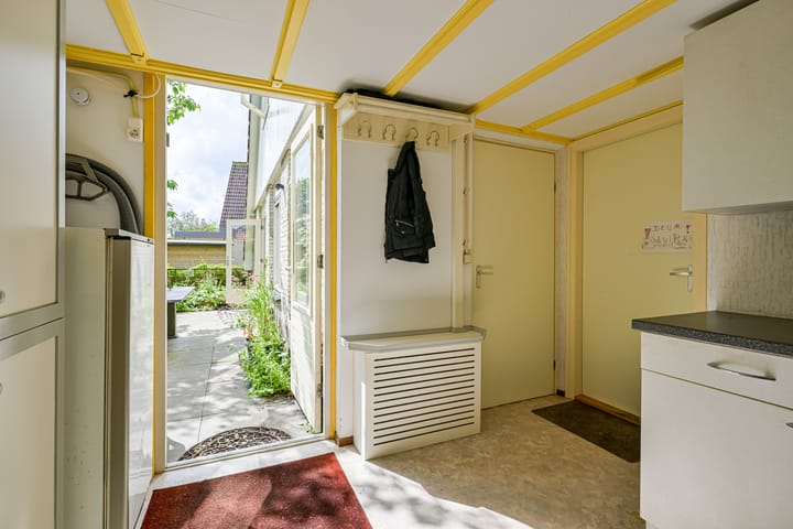 Photo 28 of J.J. Wernerstraat 32