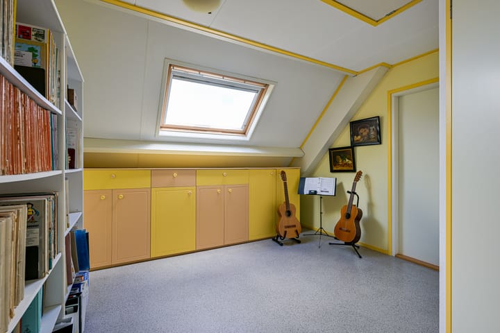 Photo 30 of J.J. Wernerstraat 32