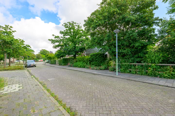 Photo 46 of J.J. Wernerstraat 32