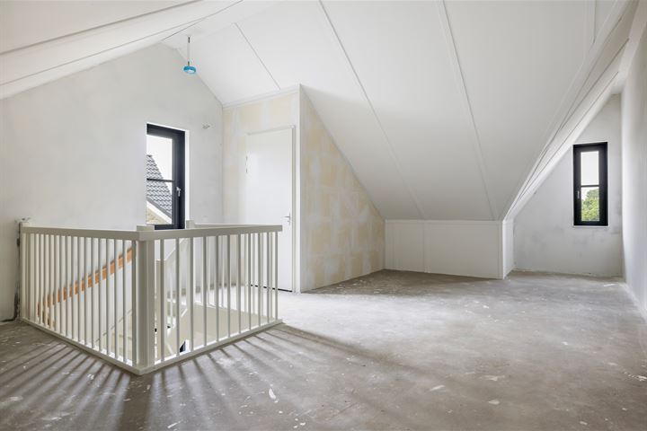 View photo 47 of Twee-onder-een-kapwoning (Bouwnr. 104)