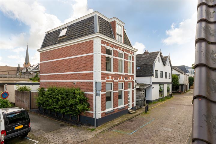 View photo 53 of Burgemeester Penstraat 2-B