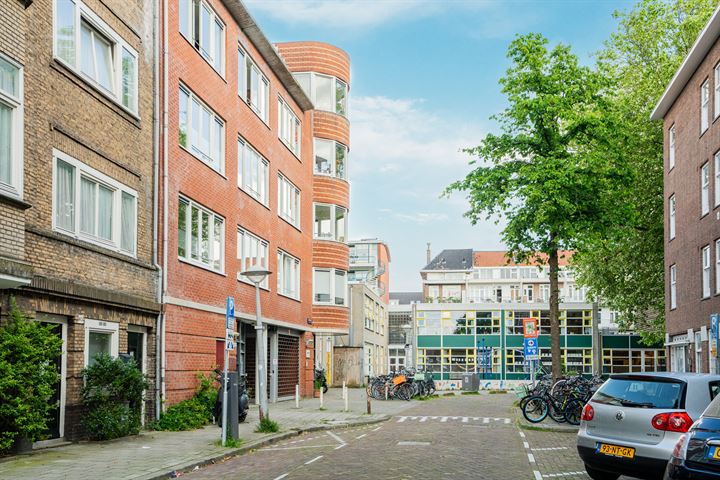 Bekijk foto 32 van Lumeijstraat 47