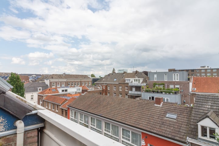 View photo 17 of Mariagardestraat 439