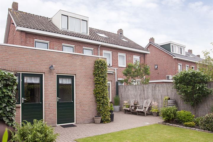 Bekijk foto 35 van Albert Verweystraat 11