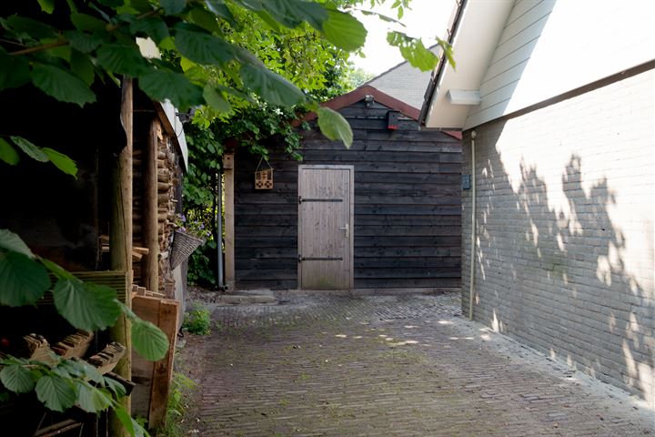 View photo 49 of Prins Clausstraat 8