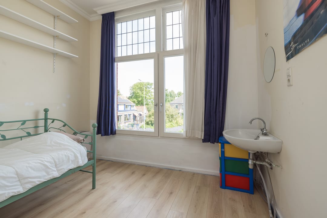 Foto 28 van Weeresteinstraat 129