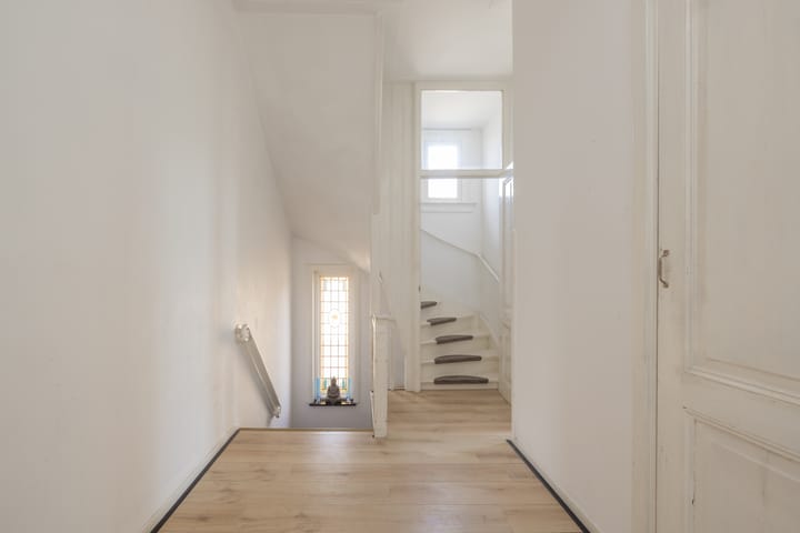 Photo 32 of Weeresteinstraat 129