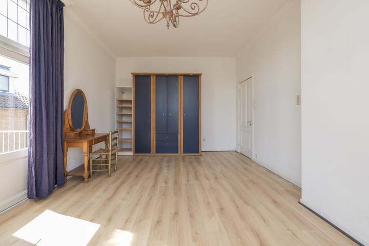 Photo 43 of Weeresteinstraat 129