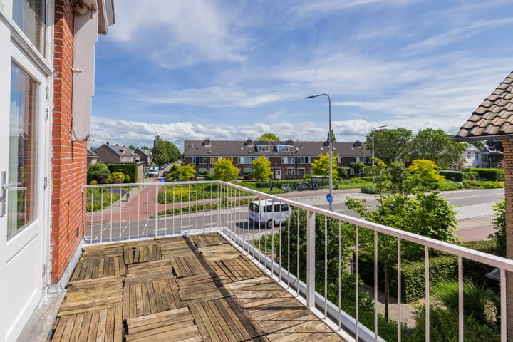 Photo 47 of Weeresteinstraat 129