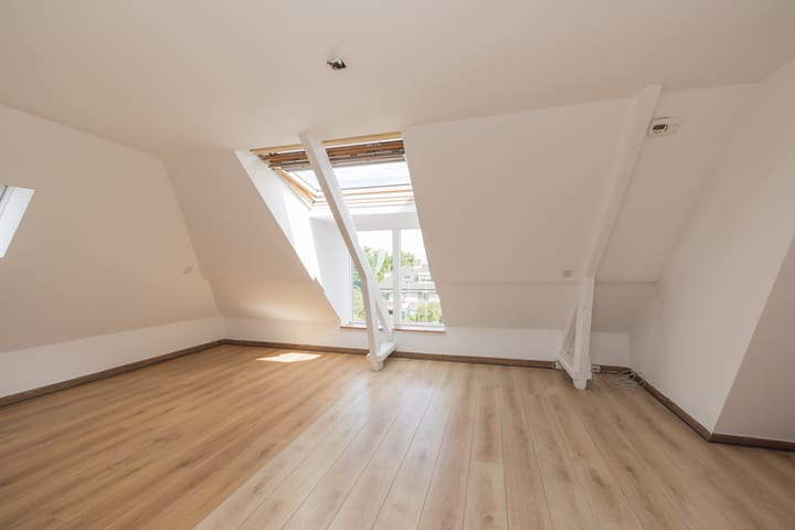 Photo 57 of Weeresteinstraat 129