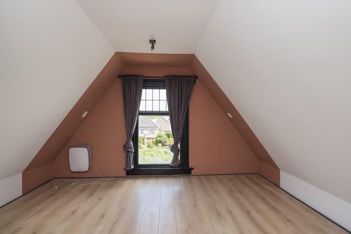 Photo 69 of Weeresteinstraat 129